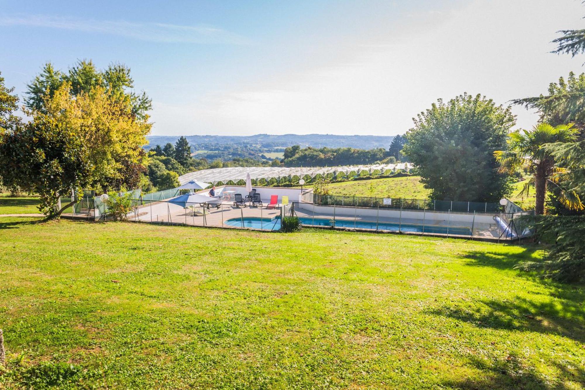 Hotel Relais Du Bas Limousin Sadroc Exterior foto